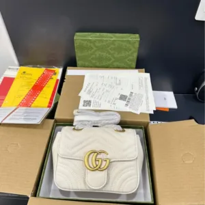 Gucci Marmont White Women's Handbag 22cm