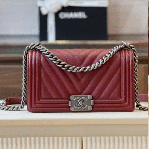 Chanel Boy Medium Handbag Woman’s V-Pattern Red Leather 25cm